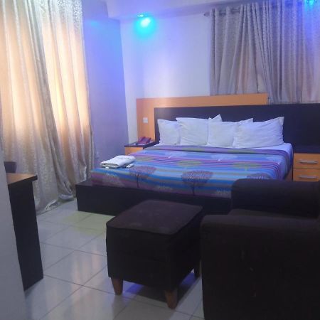 Alluring View Hotel - Toyin Sreet Ikeja Eksteriør bilde