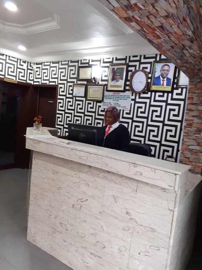 Alluring View Hotel - Toyin Sreet Ikeja Eksteriør bilde